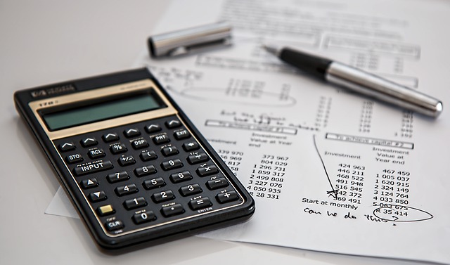 Comment calculer le montant du loyer et des charges ?